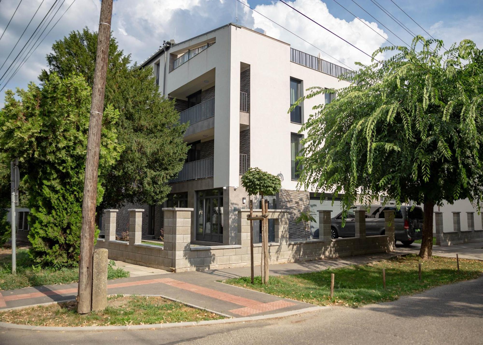 Maya Panzio-Rezidencia Szeged Ngoại thất bức ảnh