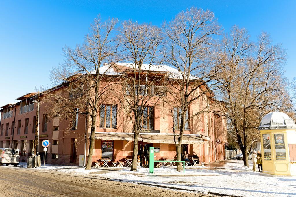 Maya Panzio-Rezidencia Szeged Ngoại thất bức ảnh